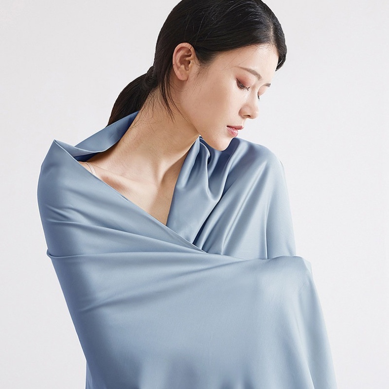 Silk Bonnet